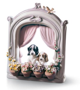 4251549317050 - Luxus Porzellan Skulptur Wartende Haustiere   Hunde Mehrfarbig 18 x H 21 cm - Luxus Wohnzimmmer Deko