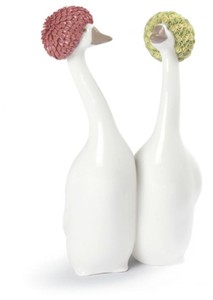 4251549317722 - Porzellan GÃ¤nse Skulptur Rot   Gelb 11 x H 21 cm - Luxus Dekoration