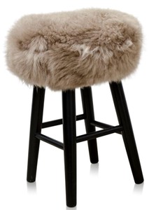 4251549322351 - Luxus Sitzhocker Cappucino   Schwarz Ã 40 x H 57 cm - Hocker mit Schafsfell
