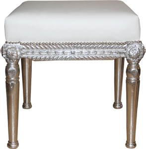 4251549331056 - Barock Antik Stil Sitzhocker in WeiÃ Silber B 56 cm H 54 cm - Barock Sitzhocker