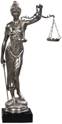 4251549339045 - Luxus Bronzefigur Justitia auf Mahagoni Holzsockel Silber   Schwarz 45 x 25 x H 80 cm - Luxus Kollektion