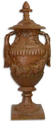 4251549339359 - Barock Gusseisen Urne   Vase mit Deckel Rostoptik 38 x 32 x H 914 cm - Gartendeko im Barockstil