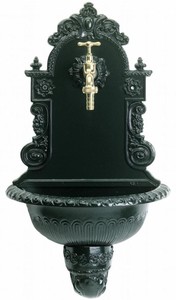 4251549340256 - Jugendstil Aluminium Wandbrunnen mit Wasserhahn GrÃ¼n 30 x 34 x H 85 cm - Barock & Jugendstil Gartendeko