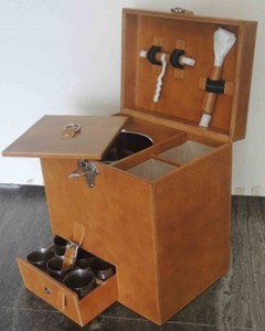 4251549347255 - Luxus Echtleder Minibar   Kofferbar mit ZubehÃ¶r 32 x 23 x H 36 cm - Luxus QualitÃ¤t