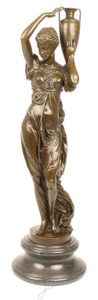 4251549349143 - Jugendstil Bronzefigur Frau mit Urne Bronze   Grau 215 x 215 x H 745 cm - Elegante Dekofigur mit Marmorsockel