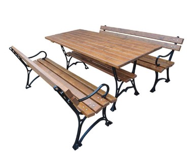 4251549359456 - Jugendstil GartenmÃ¶bel Set Tisch und 2 SitzbÃ¤nke mit Armlehnen Braun   Schwarz 150 cm - GartenmÃ¶bel