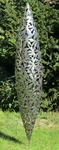 Casa Padrino Designer Edelstahl Garten Skulptur Zapfen Kegel Silber O 40 X H 200 Cm Handgefertigte Gartenfigur Luxus Garten Dekoration Gartenmobel Ofen Deko Gartendeko Skulpturen Metall Skulpturen