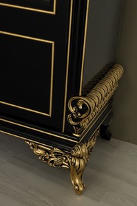 Casa Padrino vitrina de sal&oacute;n barroco de lujo negro / oro 130 x 55 x A. 210 cm - Vitrina barroco suntuosa con 2 puertas de vidrio - Muebles Barrocos Nobles
 – Bild 2