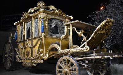 Casa Padrino Luxury Baroque King's Carriage Gold / Blue / Gray -  Magnificent Horse Carriage in Baroque Style - Luxury Quality - Noble &  Magnificent | Casa Padrino