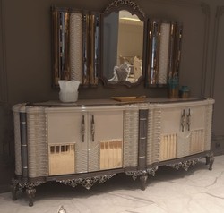 Casa Padrino set di mobili barocco di lusso grigio / marrone / oro - 1  Credenza Barocco con 4 Ante e 1 Specchio da Parete Barocco - Mobili  Barocchi Fatti a Mano - Nobili e Magnifici