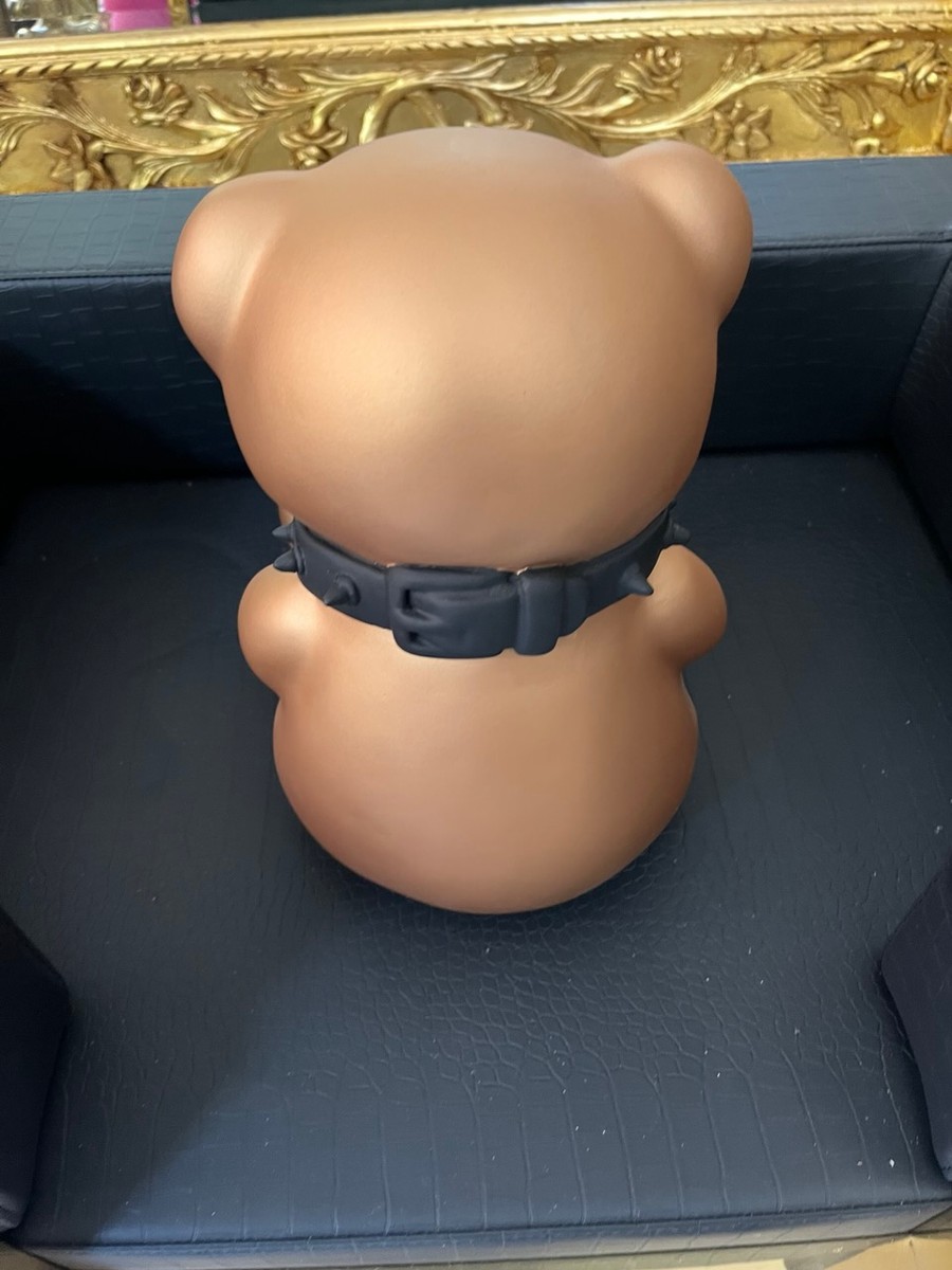 Casa Padrino Dekofigur Teddybär Gold 31 cm – Skulptur mit schwarzem Halsband **EB** Casa Padrino Dekofigur Teddybär Gold 31 cm – Skulptur mit schwarzem Halsband **EB**