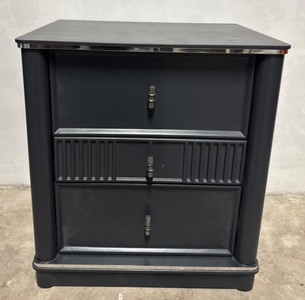 Casa Padrino Luxus Nachttisch mit 3 Schubladen Grau H. 65 cm - Schlafzimmer Möbel