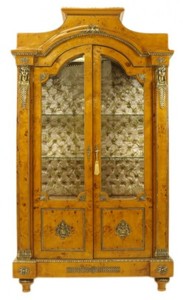 4250828397370 - Empire Vitrine Vogelaugenahorn 195 x 110 cm - Handgefertigt aus Massivholz - Barock Vitrinenschrank 4250828397370 - Empire Vitrine Vogelaugenahorn 195 x 110 cm - Handgefertigt aus Massivholz - Barock Vitrinenschrank