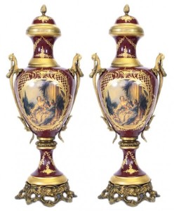 4251287705423 - Barock Porzellan Pokal Set Bordeaux Rot   Gold B26 H63 cm (2 StÃ¼ck) - Grand Decor - Hotel Dekoration