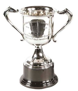 4251287770391 - TrophÃ¤e Silber 29 x 16 x H 32 cm - Luxus Dekoration