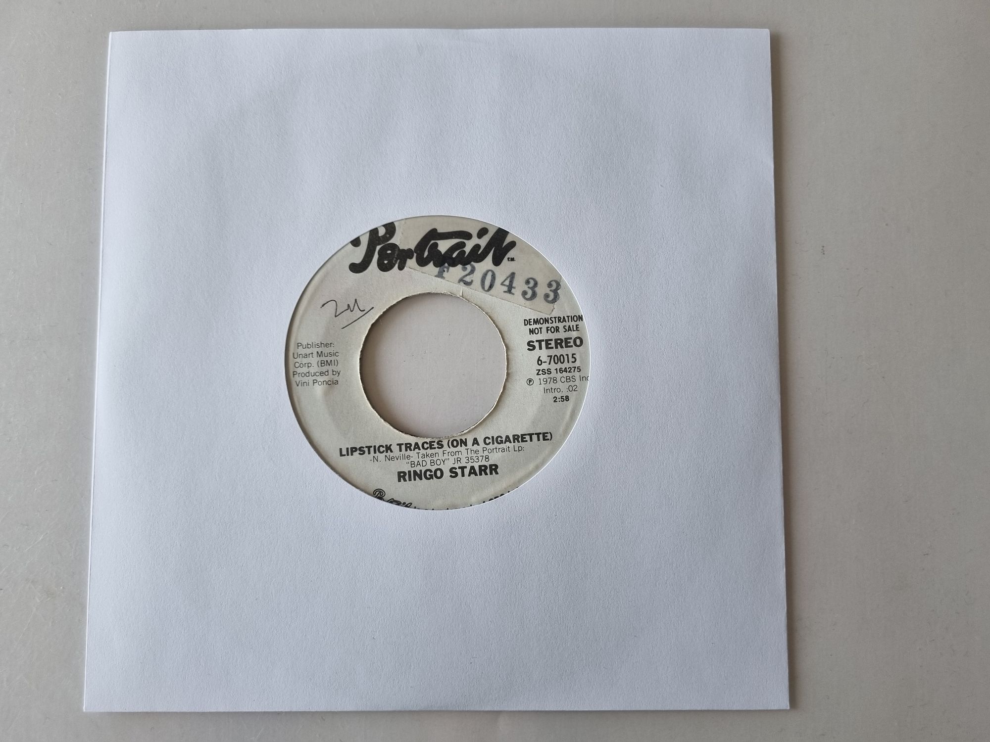 RINGO STARR「口紅のあと」7インチ レコード【特価】中古 RINGO STARR「口紅のあと」7インチ レコード【特価】中古（価格