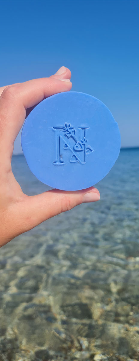 Blaue Tonerde Seife am Meer