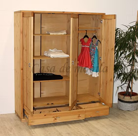 Massivholz Kinderschrank niedrige höhe GULDBORG 3türig Kiefer massiv gelaugt geölt casademobila Goslar Massivholz Kinderschrank niedrige höhe GULDBORG 3türig Kiefer massiv gelaugt geölt casademobila Goslar