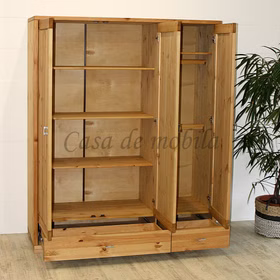 Massivholz Kinderzimmerschrank niedrige höhe GULDBORG 3türig Kiefer massiv gelaugt geölt casademobila Goslar Massivholz Kinderzimmerschrank niedrige höhe GULDBORG 3türig Kiefer massiv gelaugt geölt casademobila Goslar