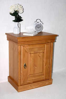 Massivholz Nachtschrank landhaus 50x64x34cm ROLAND Kiefer massiv bernsteinfarben lackiert Casa de mobila Goslar Massivholz Nachtschrank landhaus 50x64x34cm ROLAND Kiefer massiv bernsteinfarben lackiert Casa de mobila Goslar