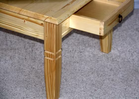 Couchtisch Beistelltisch natur lackiert Sofatisch Tisch 65x65cm mit Schublade
