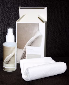 Textil-Reinigungsset mit Reinigungsspray und Tüchern Textil-Reinigungsset mit Reinigungsspray und Tüchern