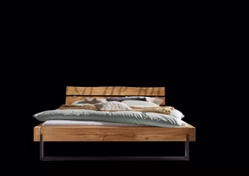 Holzbett WOODSTOCK Wildeiche massiv mit kopfteil Baumkante, Metallbeine schwarz TPT Casa de Mobila Goslar Holzbett WOODSTOCK Wildeiche massiv mit kopfteil Baumkante, Metallbeine schwarz TPT Casa de Mobila Goslar
