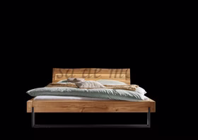 Unikat Holzbett WOODSTOCK Wildeiche massiv Metallbeine schwarz, Kopfteil mit Baumkante beleuchtet Casa de Mobila Goslar Unikat Holzbett WOODSTOCK Wildeiche massiv Metallbeine schwarz, Kopfteil mit Baumkante beleuchtet Casa de Mobila Goslar