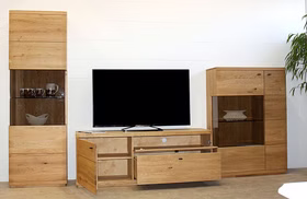 Wohnwand PINOS 3-teilig aus Wildeiche massiv natur geölt mit Vitrine links, Highboard-Vitrine und TV-Lowboard mit Stauraum