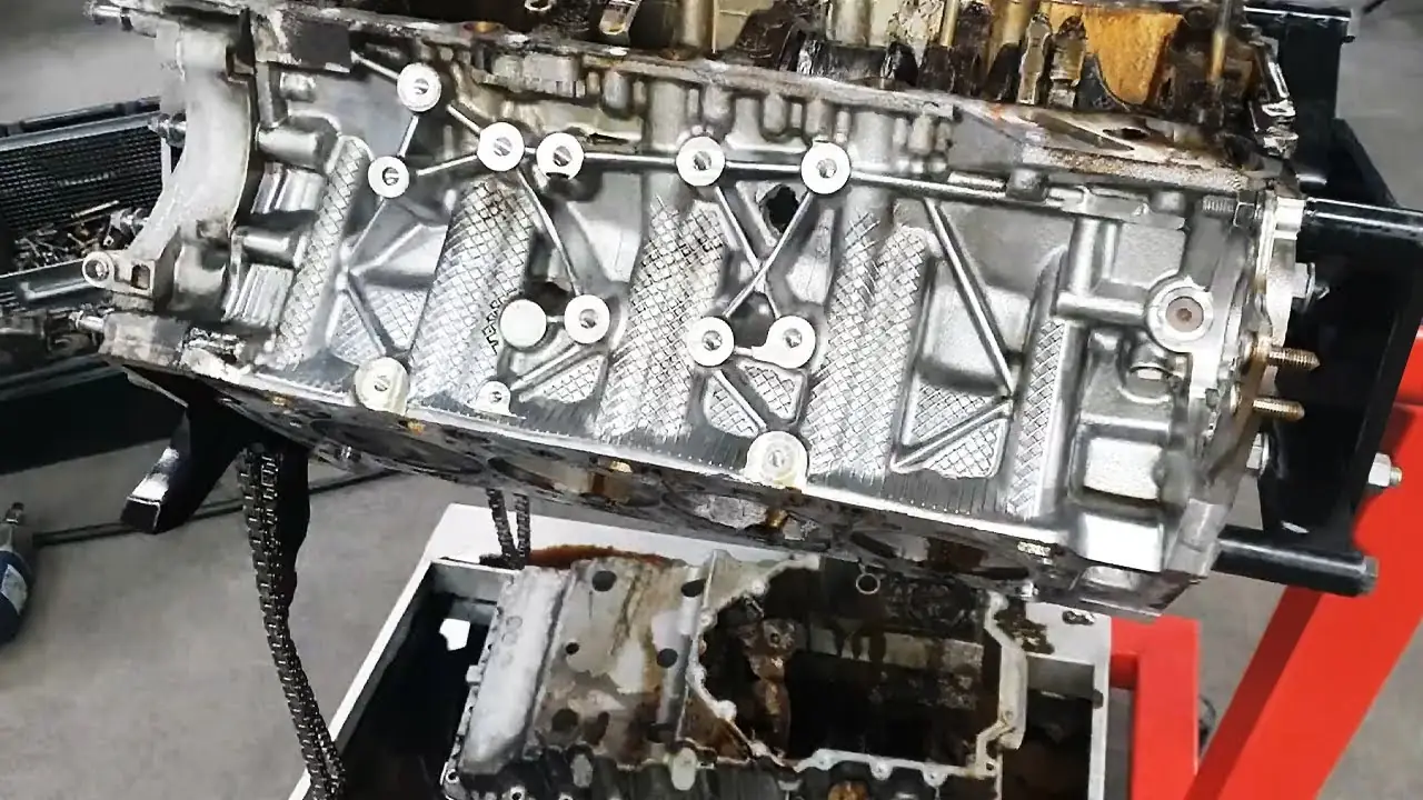 Pleuelabriss beim BMW F12 mit N63 Motor