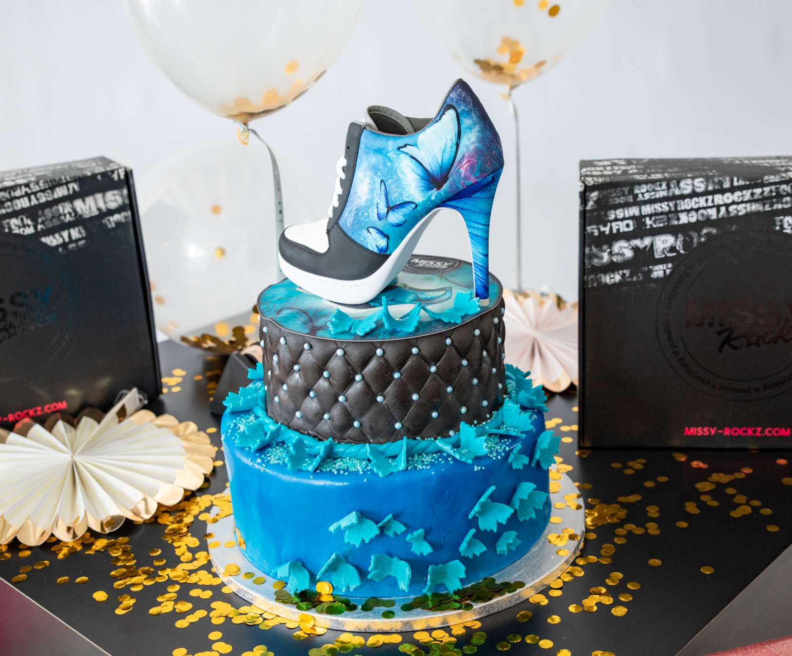 Cake or fake?