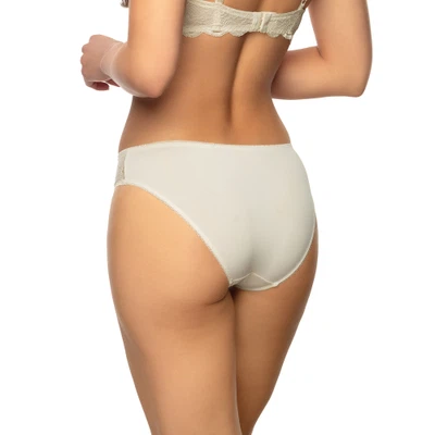 Rückansicht Slip mit Spitze aus Mikrofaser für höchsten Tragekomfort in Farbe Pearl