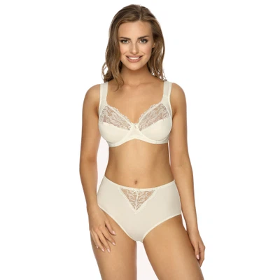 Vorderansicht Bügel-BH mit Komfortträgern und gemoldeten vorgeformten Cups in Farbe Cream