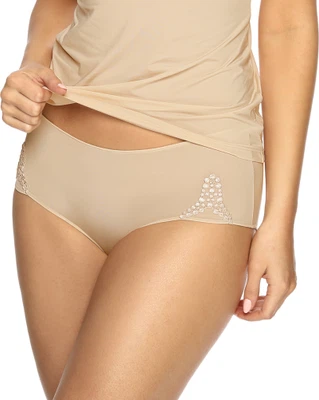 Vorderansicht Panty in Farbe Haut