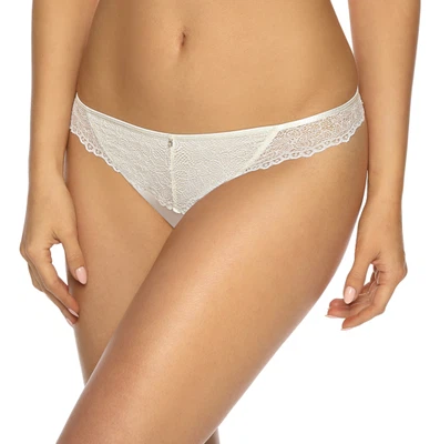 Vorderansicht klassischer String-Tanga in Farbe Champagner