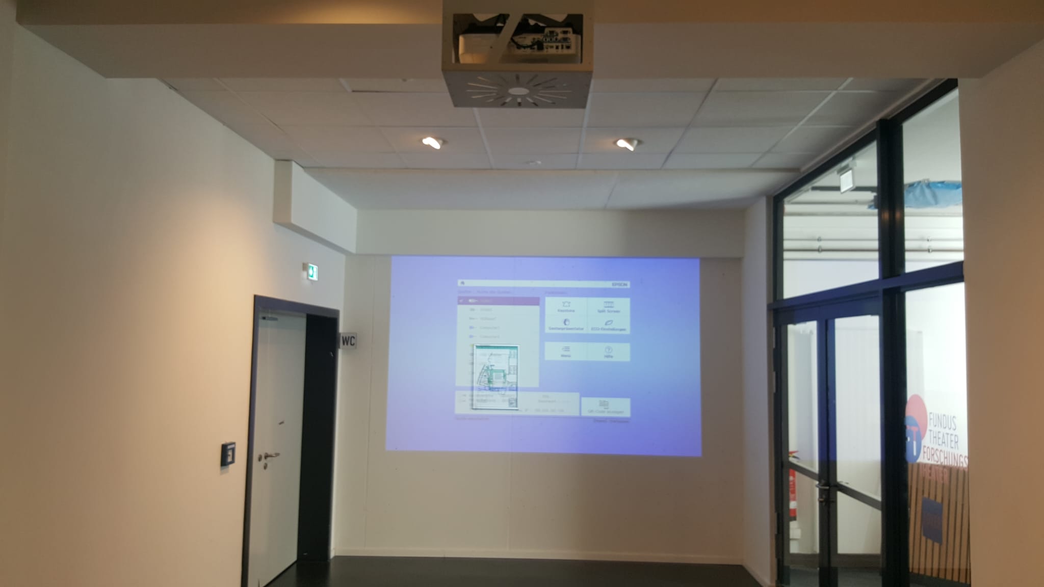Fundus Theater Hamburg Installation 4