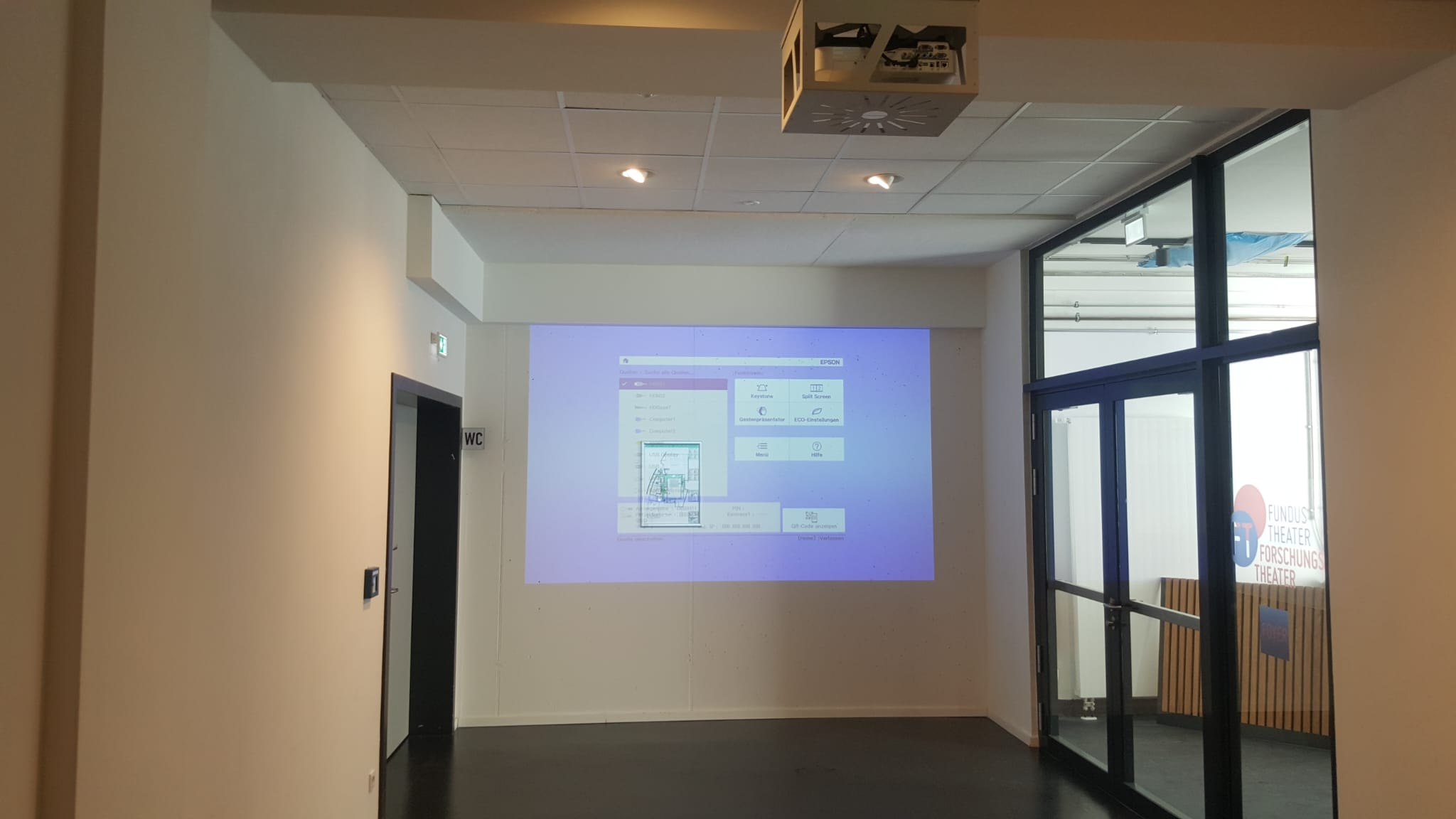 Fundus Theater Hamburg Installation 6