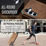 CASEME 013 Series Hülle wird der Kameraschutz und Fallschutz angezeigt, ein Jogger im Hintergrund in Braun für Galaxy S25 FE