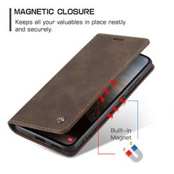 H130SA394A-CASEME-Handy-Tasche-fuer-Samsung-Galaxy-S25-FE-Wallet-013-Series-Huelle-Klapp-Etui_18.jpg CASEME 013 Series Hülle halb geöffnet und mit bildhaftem Magneten in Coffee für Galaxy S25 FE