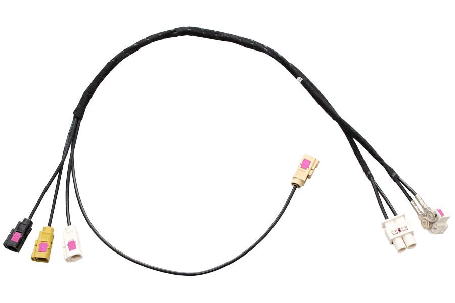 Kufatec Antennen Adapter für Audi A3 8P Cabrio Concert Symphony 3 auf RNS-E BNS