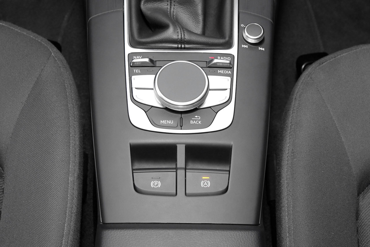 Komplettset Auto Hold Berganfahrassistent für Audi A3 8V