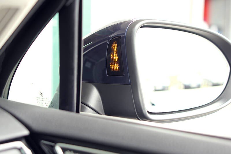 Spurwechselassistent inkl. Ausparkassistent für VW Touran 5T