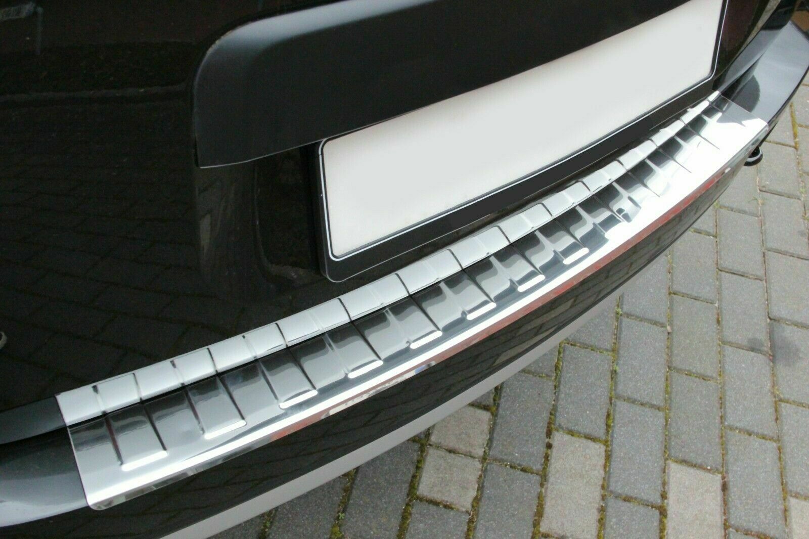 MIT ABKANTUNG LADEKANTENSCHUTZ Edelstahl Poliert für Dacia Duster I ab 2010-2017