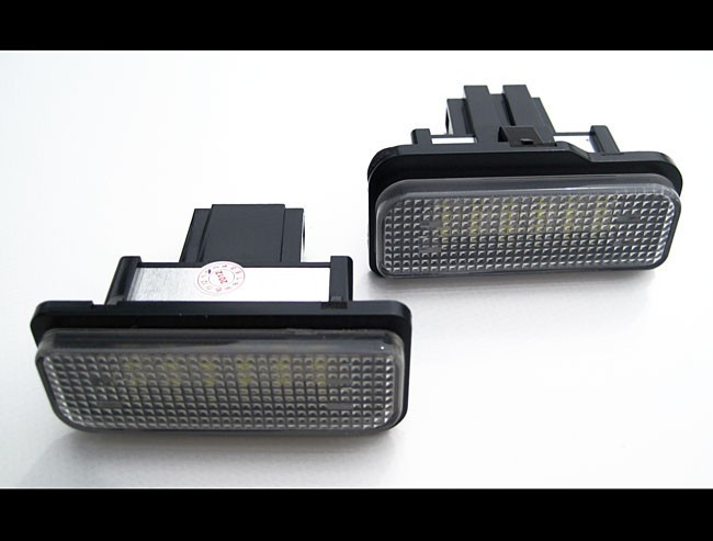 2x LED PREMIUM Kennzeichenbeleuchtung SMD für Mercedes S203 W211 S211 C219 CLS R171 SLK