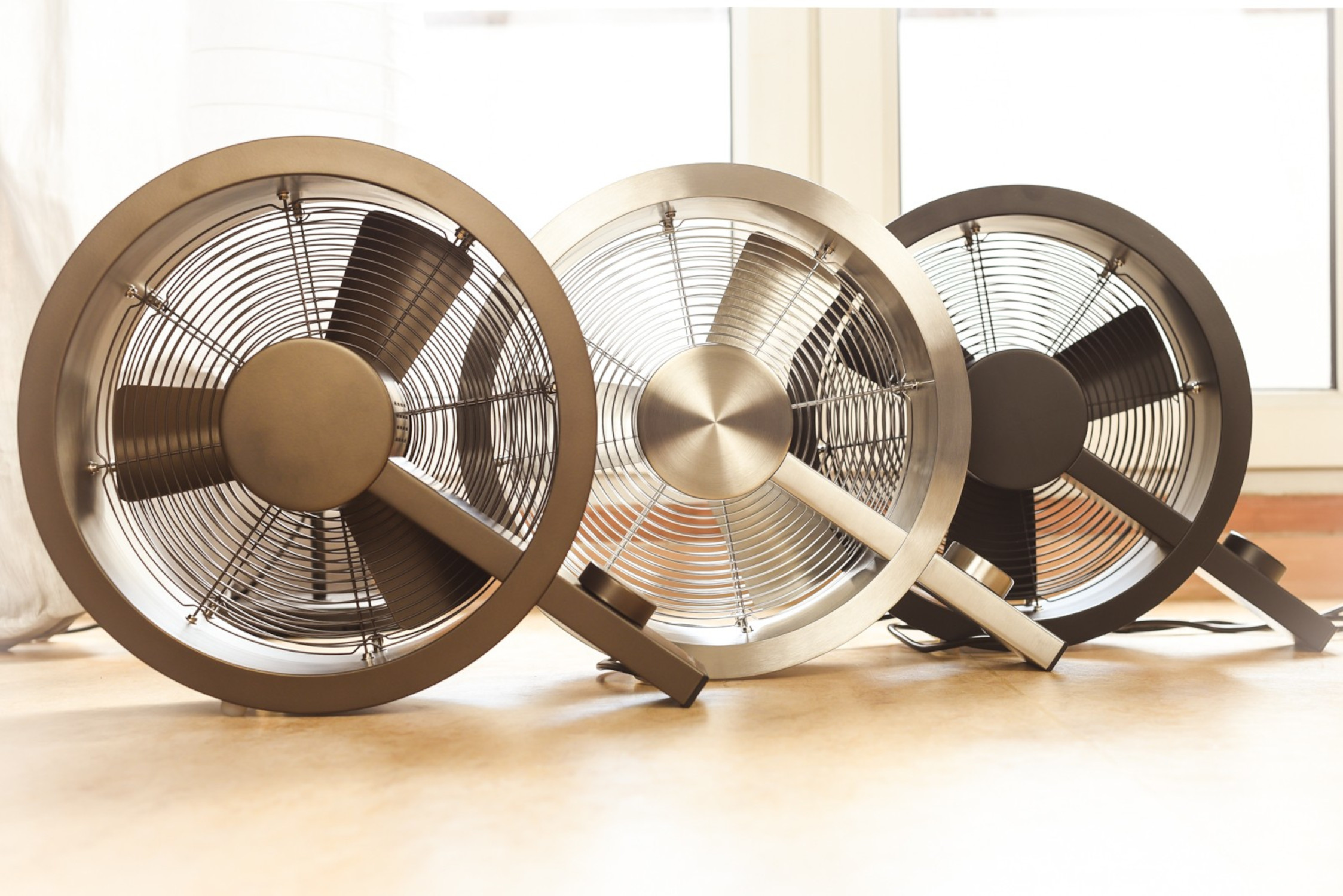 Stadler Form Q fan in various colours 40 m² / 100 m³ room size