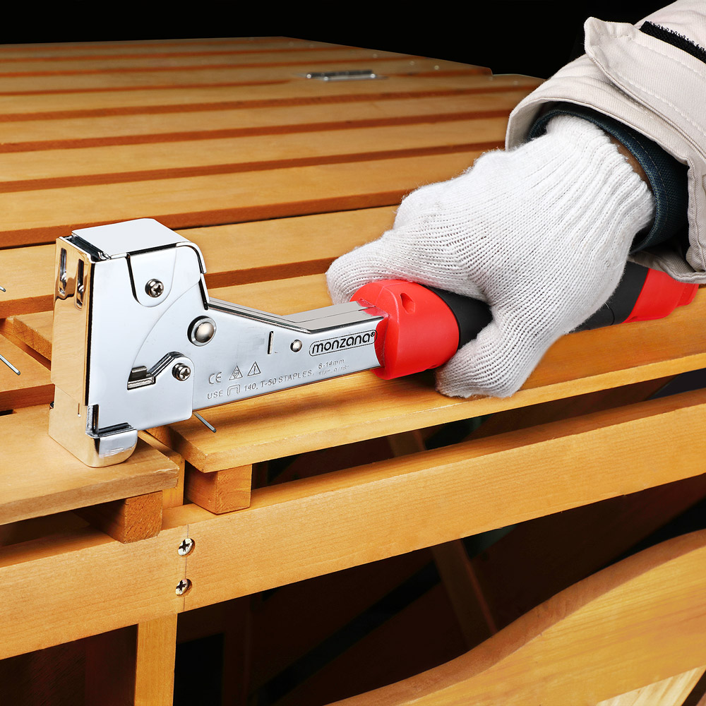 monzana® Heavy Duty Hammer Stapler Tacker Carpeting Upholstery Fitter