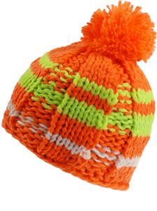 Grobgestrickte Mütze mit Bommel