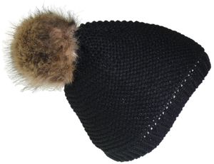 Grob gestrickte Mütze  mit Bommel und warmen Futter