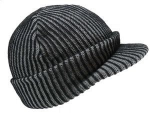 Grobgestrickte Schildmütze für Jungs 