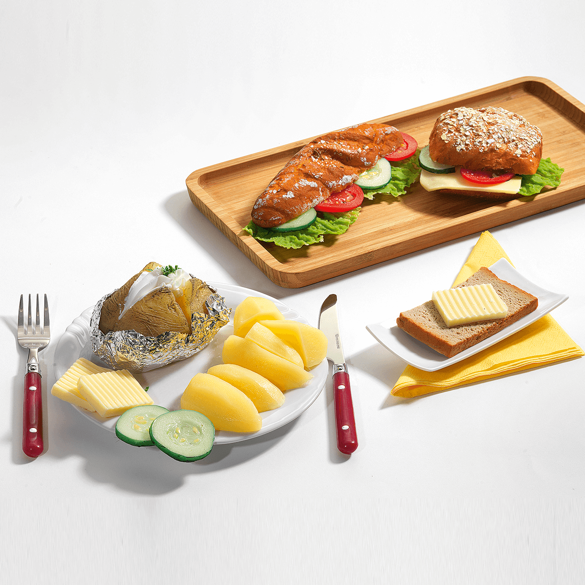 Kartoffel-Spalten geschält Attrappe, 5 Stück - 4 Kartoffel-Spalten geschält Attrappe, 5 Stück - 4